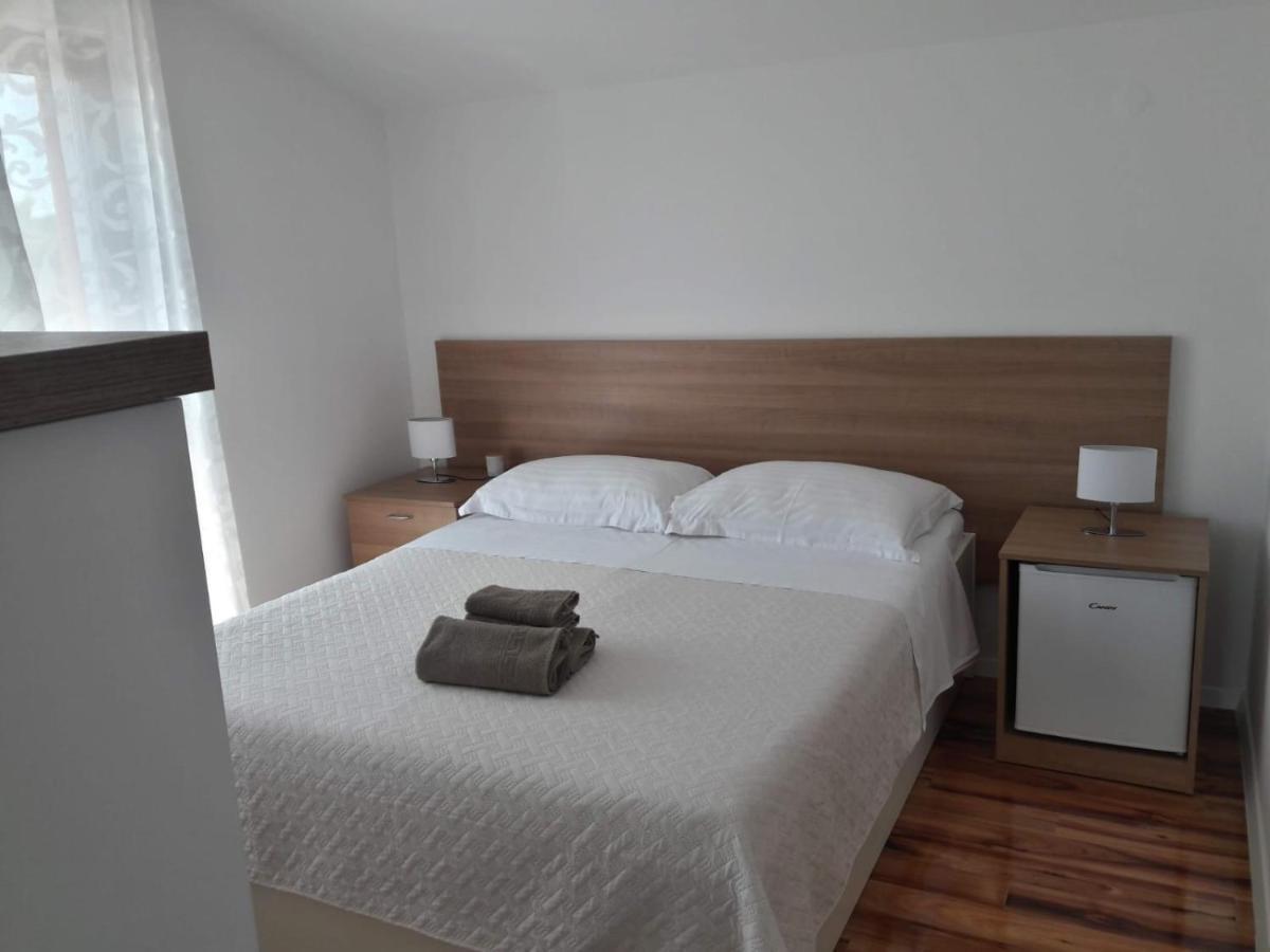 Apartments Emanuela Sukošan Δωμάτιο φωτογραφία